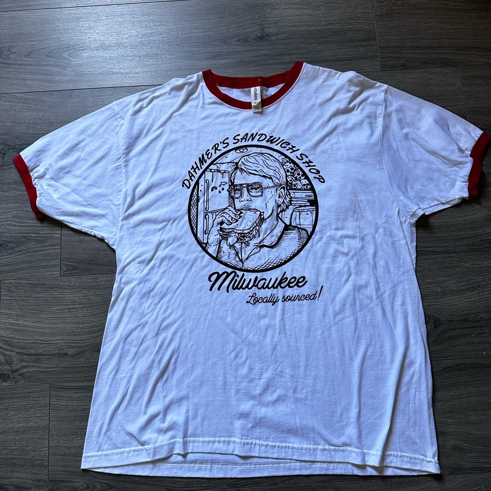 New Jeffrey Dahmer XXL Shirt!!!Rare